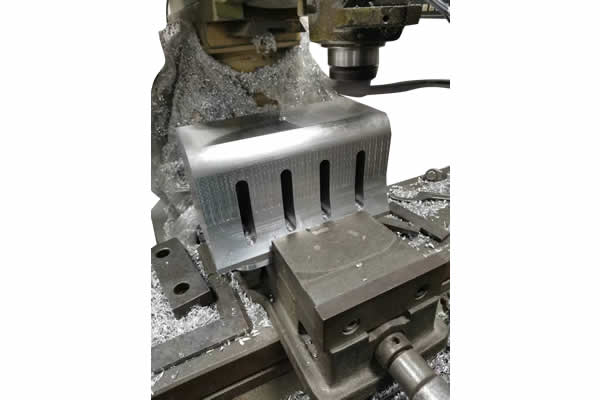 超声波金属焊模具的特点